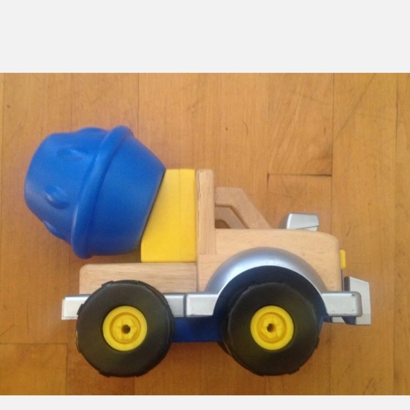 Vintage 2003 LITTLE TIKES Wooden Shape Mixer Truck Toy Complete - Picture 9 of 12